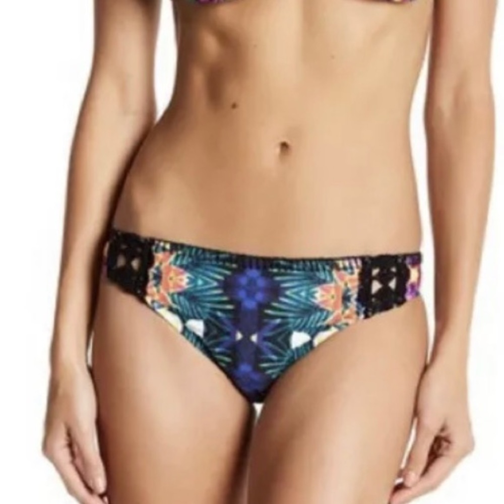 Nanette Lepore Habanera Siren Swim Bottom size L - Picture 2 of 10